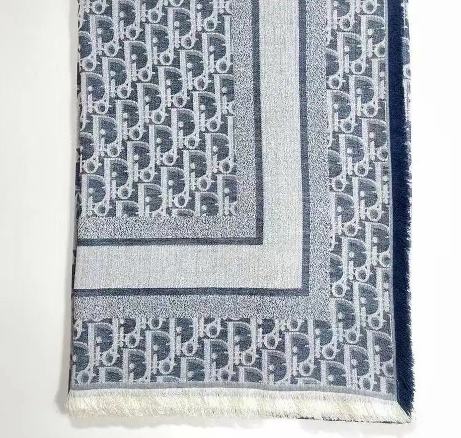 OBLIQUE DENIM SHAWL CHRISTIAN 0614